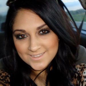 Meet your Posher, Victoria